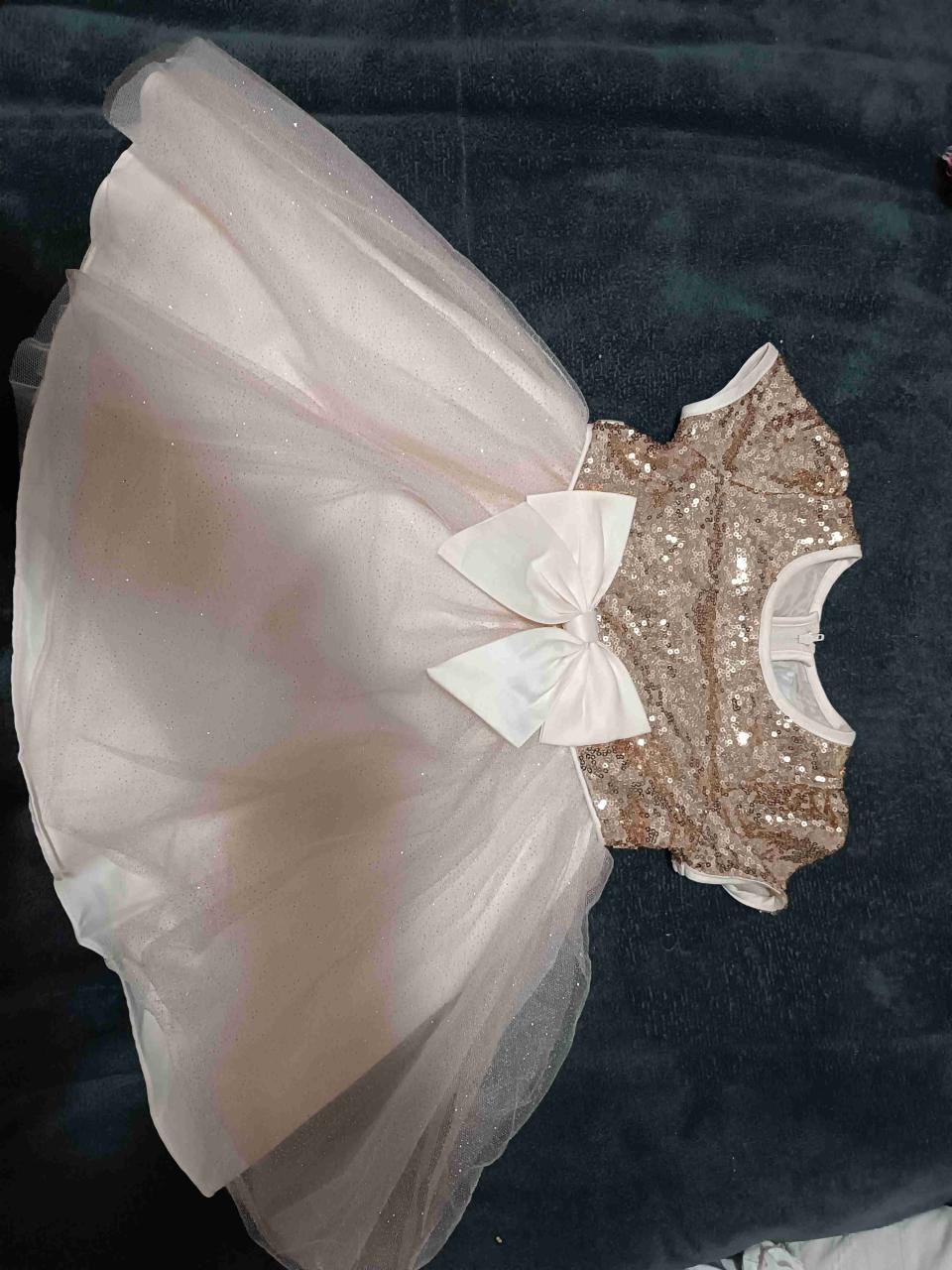 Vestido de bebé con lentejuelas