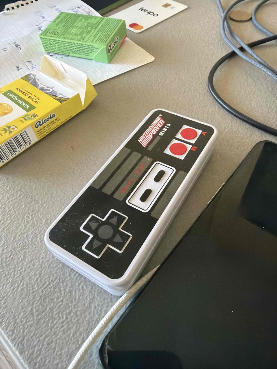Control clásico de Nintendo NES