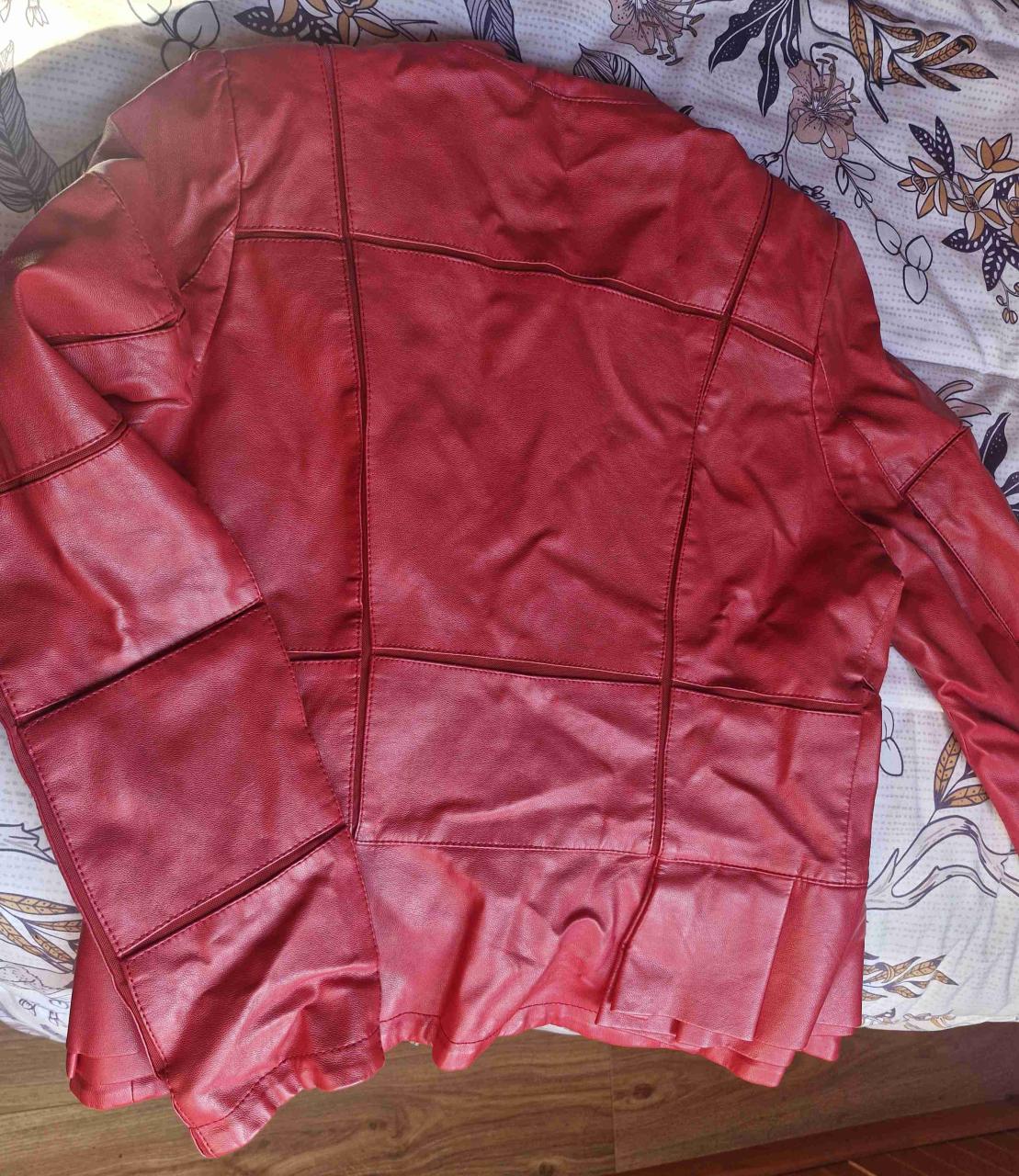 Chaqueta de cuero roja - miniatura 2