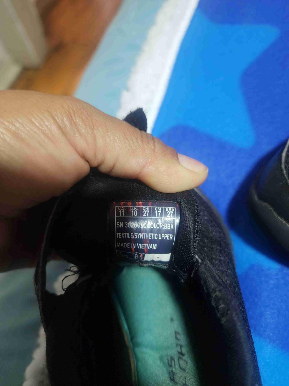 Zapatillas negras para niño - miniatura 3