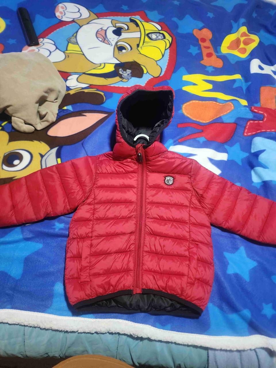 Chaqueta inflada roja infantil - miniatura 4