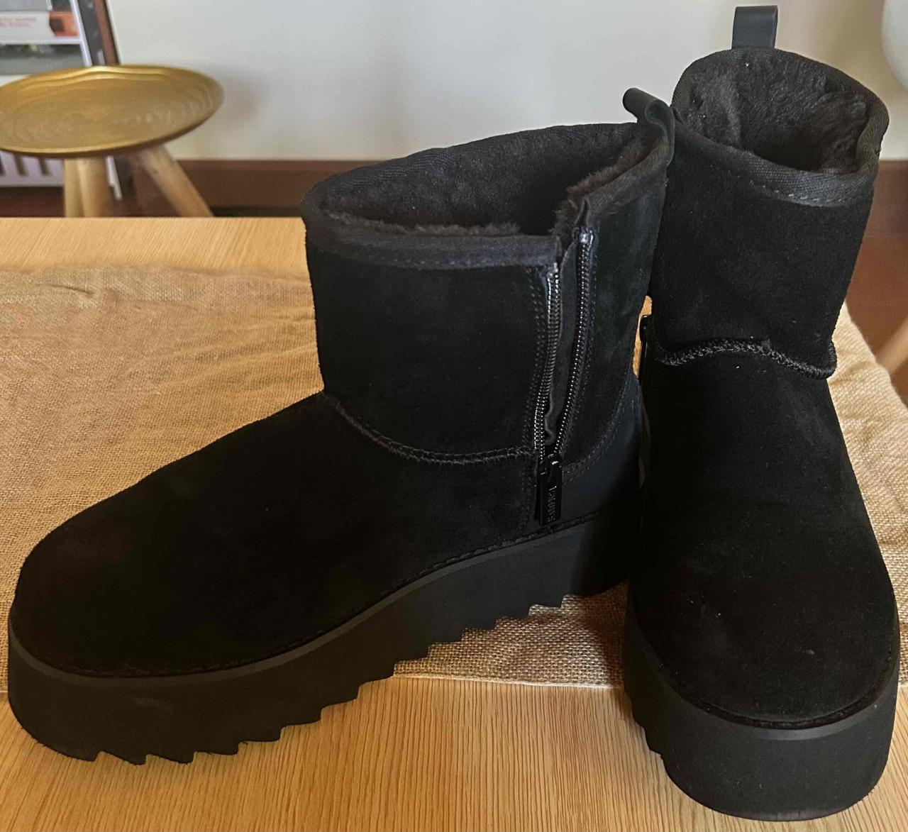 Botas negras con plataforma - miniatura 1
