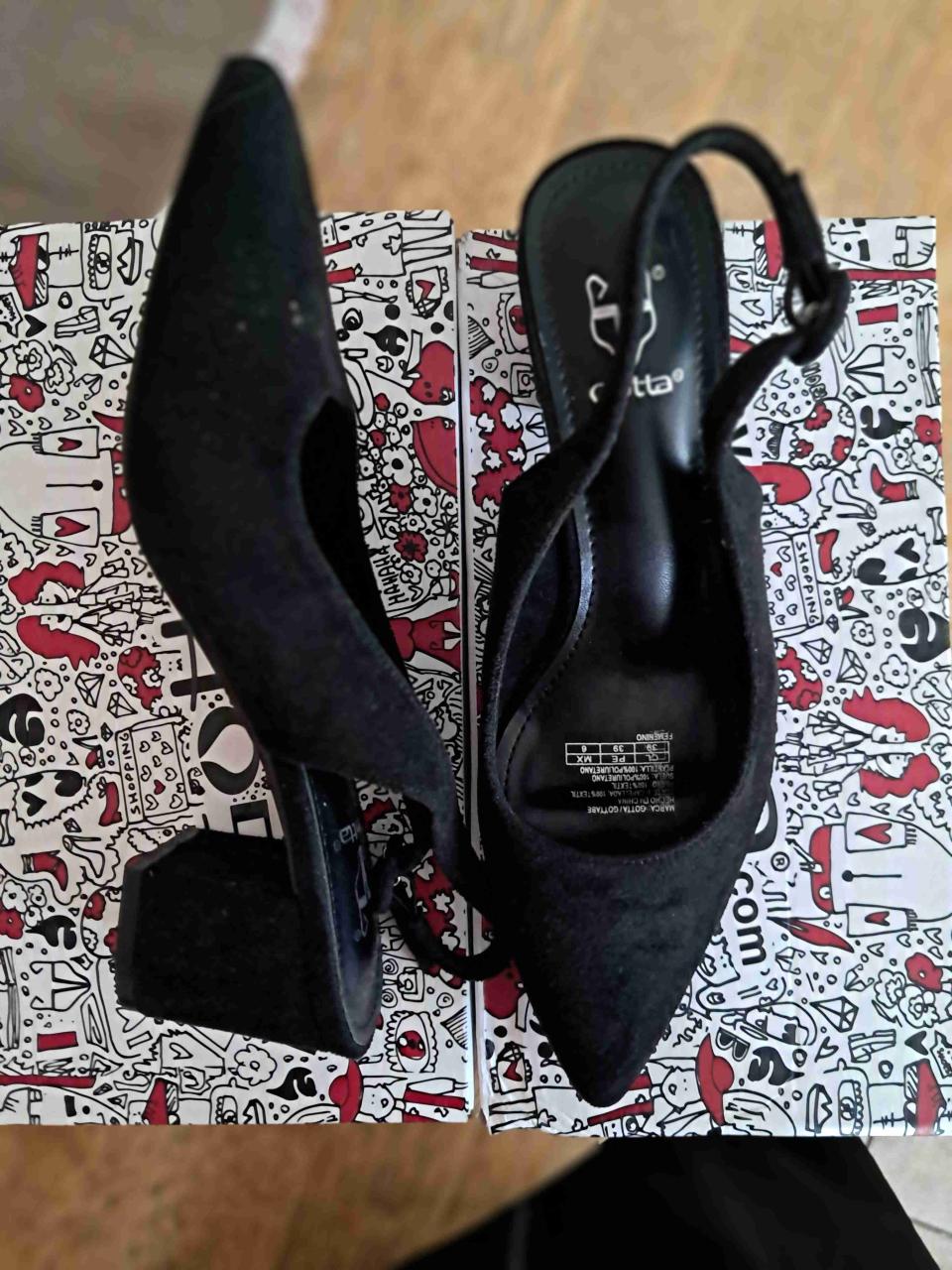 Zapatos negros de tacón medio - miniatura 1