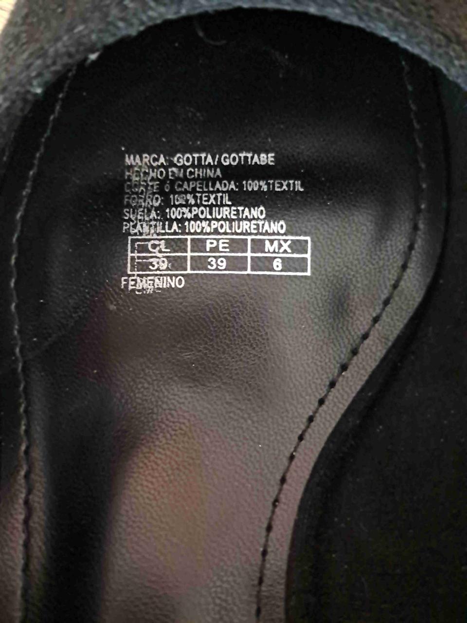 Zapatos negros de tacón medio - miniatura 3
