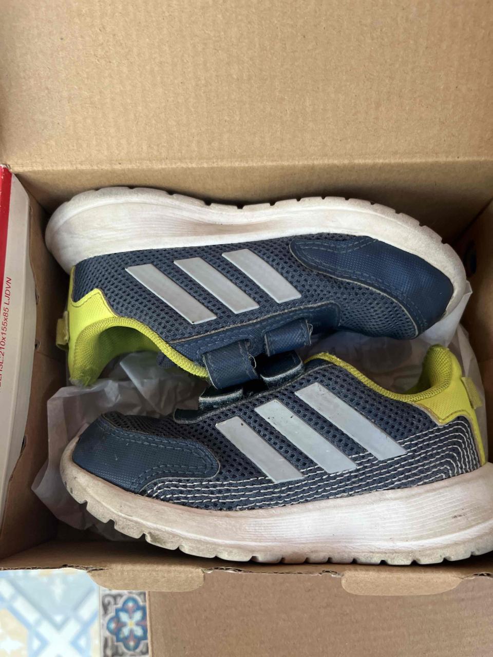 Zapatillas deportivas azul y amarillo - miniatura 1