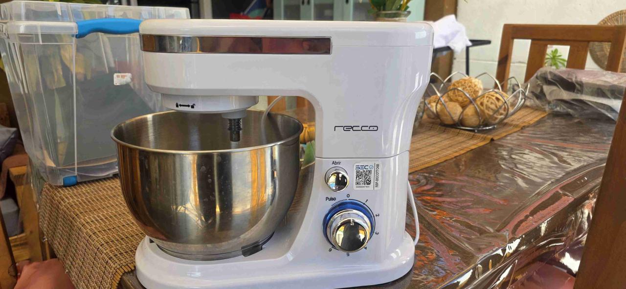 Batidora blanca de cocina Recco - miniatura 1