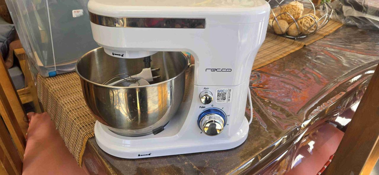 Batidora blanca de cocina Recco - miniatura 2