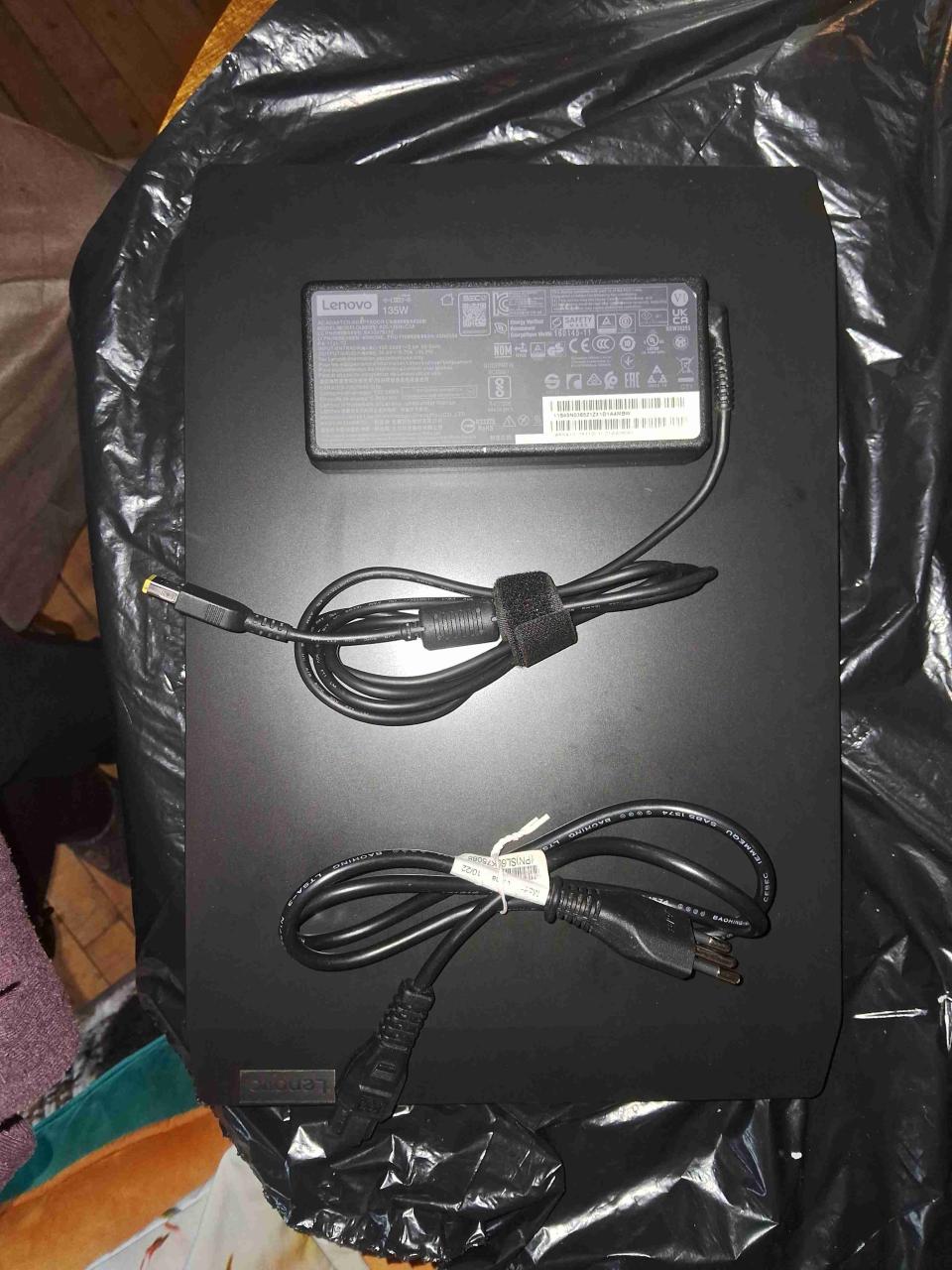 Lenovo IdeaPad Gaming 3 15IMH05 para reparación o - miniatura 3