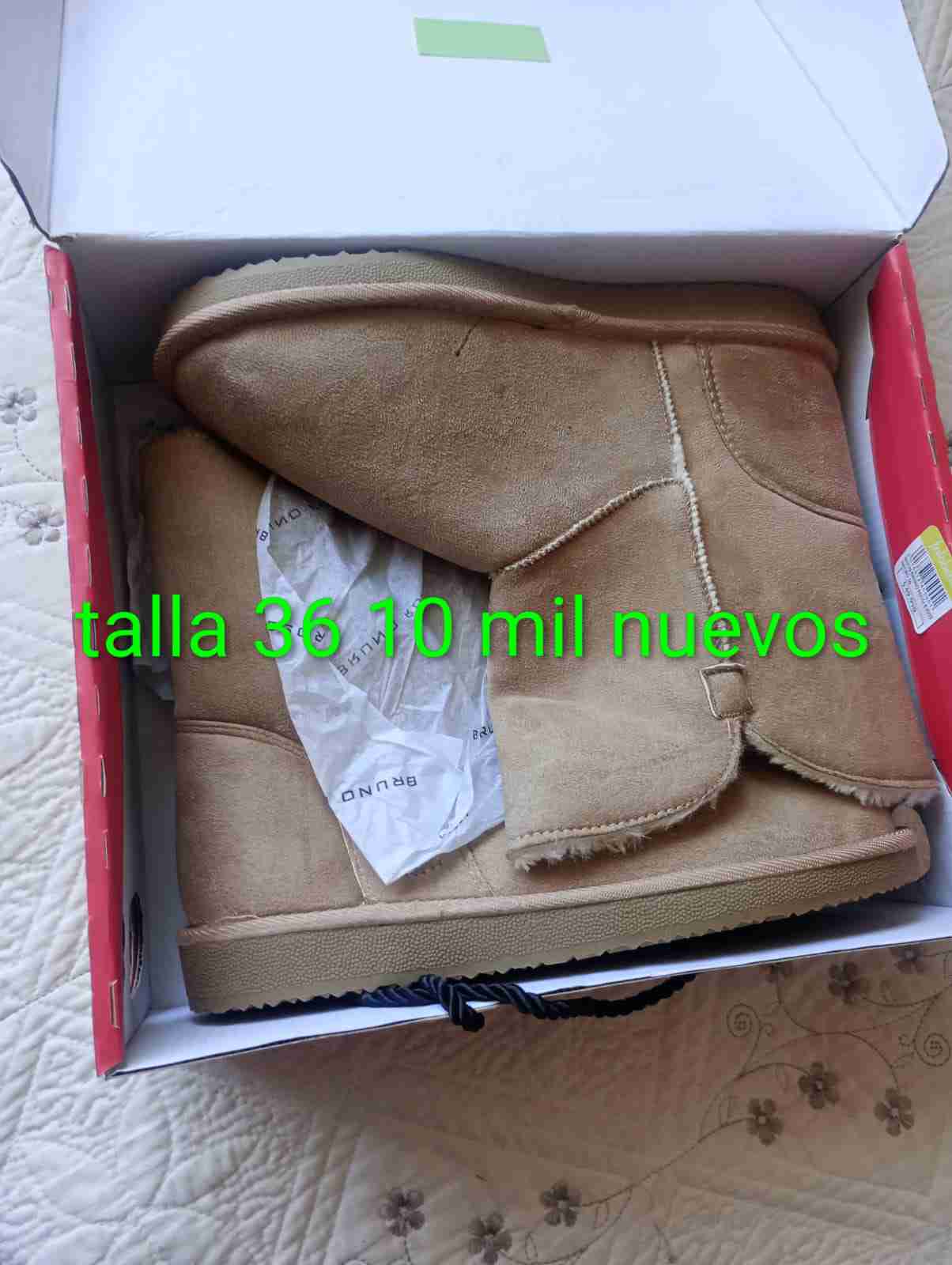 Botines negros con tachas - miniatura 2