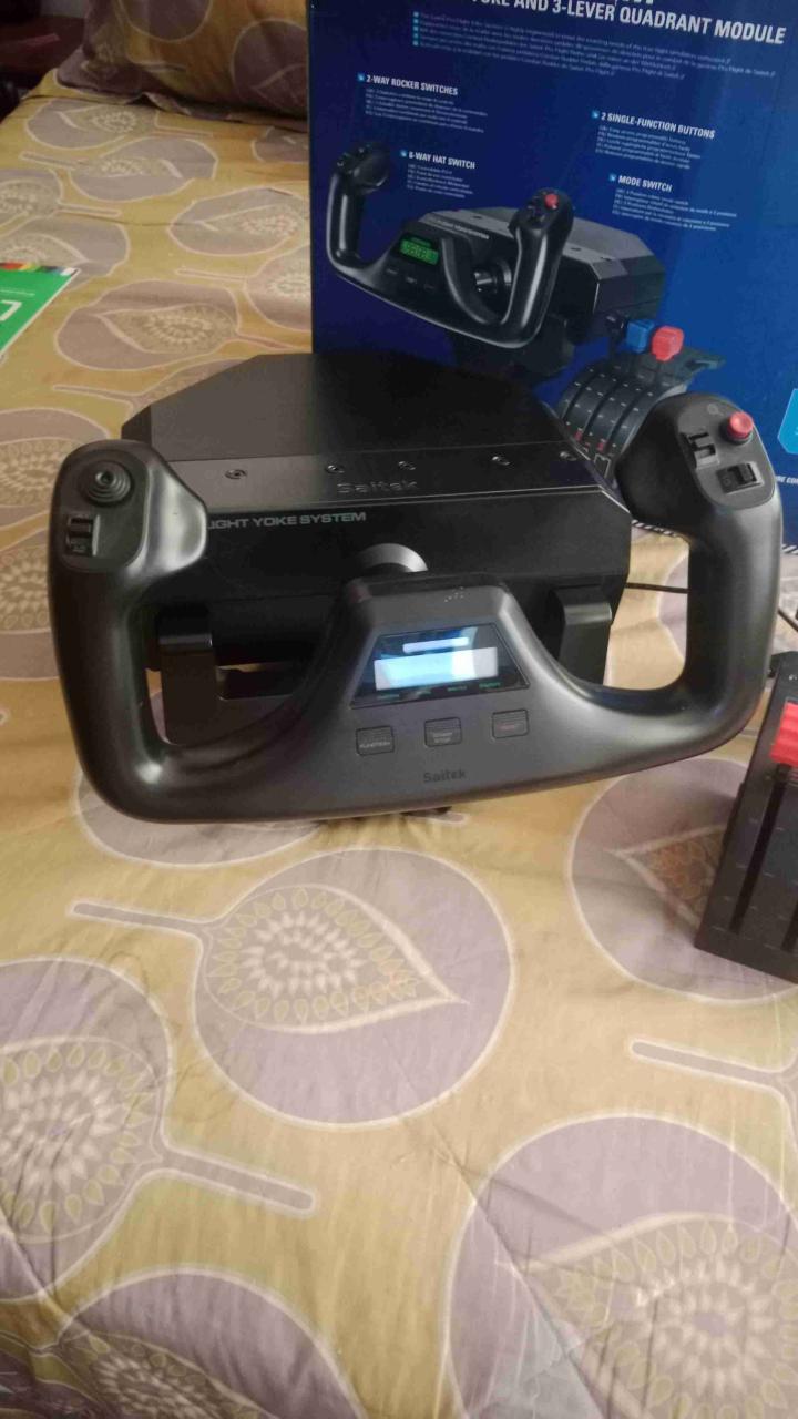 Sistema de vuelo Saitek Pro Yoke - miniatura 3