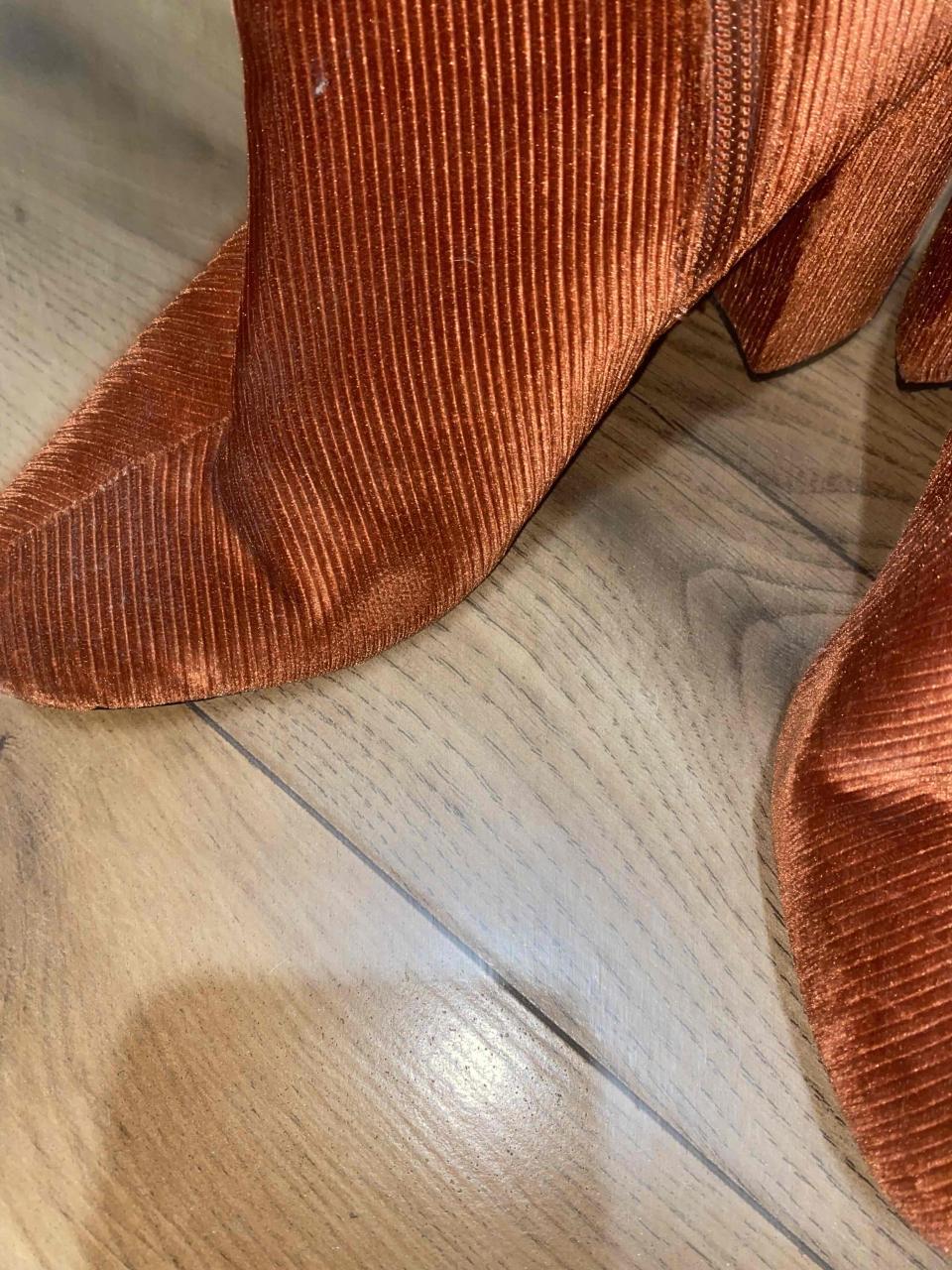 Botines de terciopelo anaranjado - miniatura 2