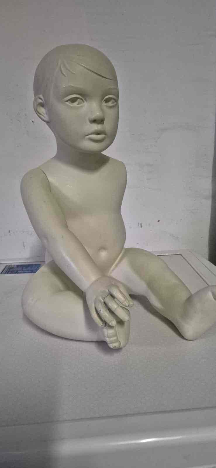 Escultura niño en cerámica - miniatura 1