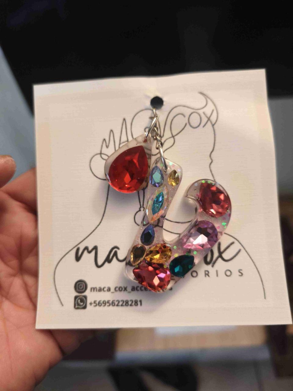Llaveros de resina personalizados - miniatura 3