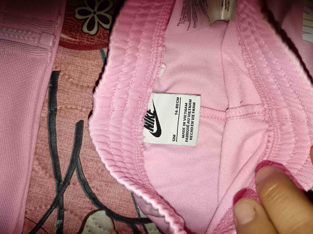 Conjunto deportivo rosa Nike para niña - miniatura 2