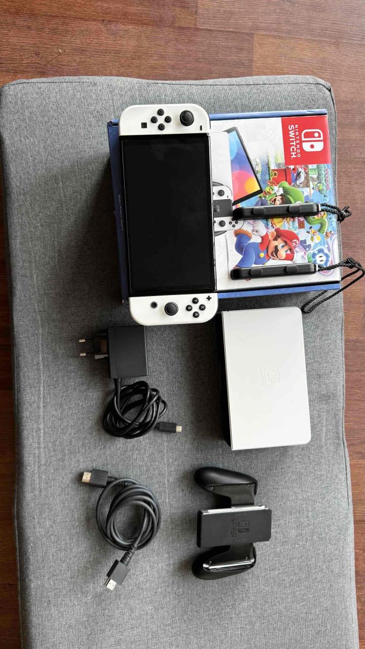Nintendo Switch OLED blanca completa - miniatura 3