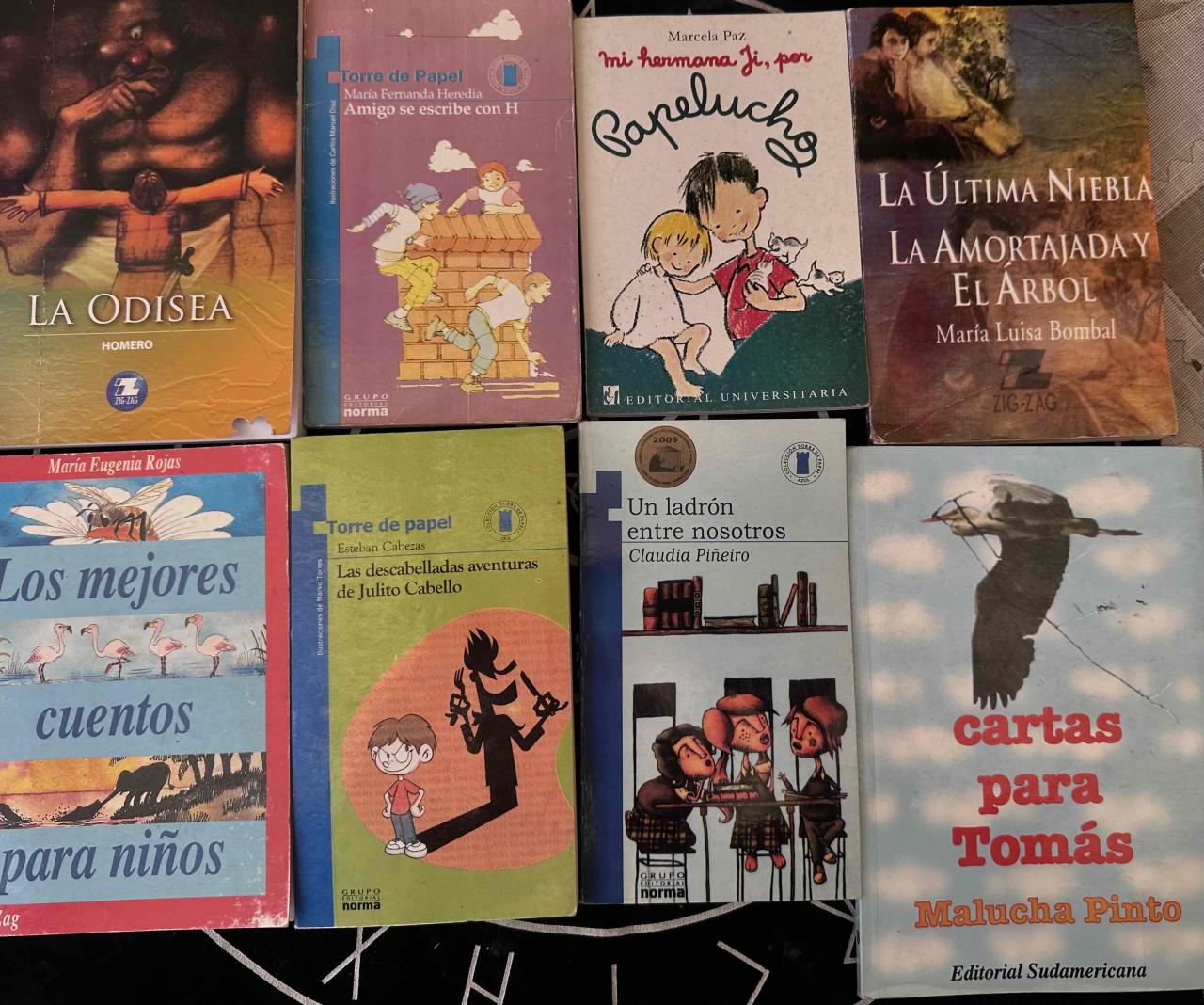 Colección de libros variados
