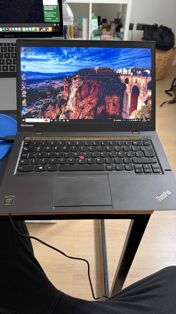 Laptop Lenovo ThinkPad X1 Carbon - miniatura 1
