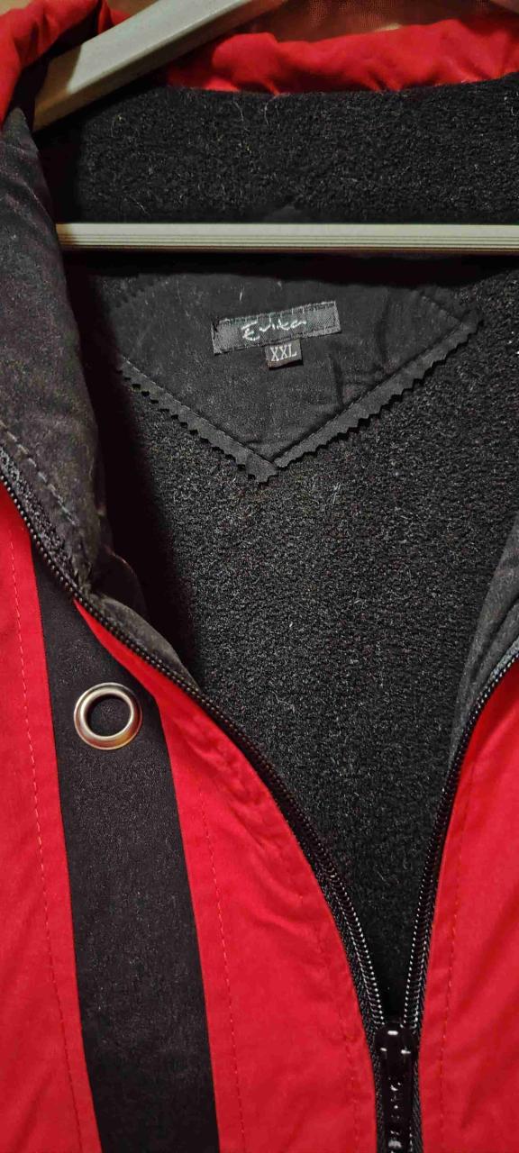 Chaqueta roja - miniatura 5