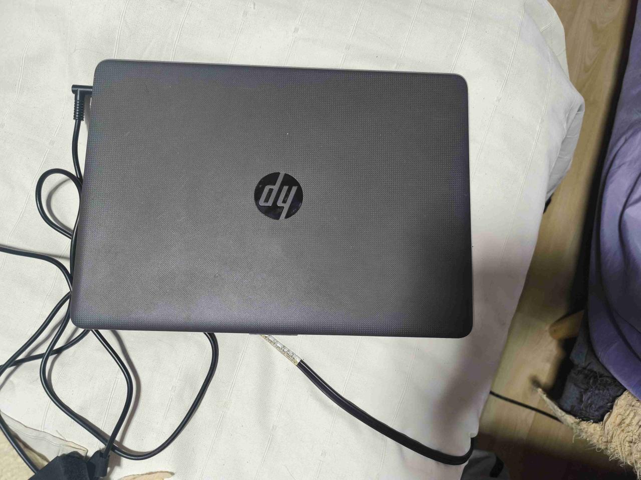 Notebook HP con Windows 10 - miniatura 5