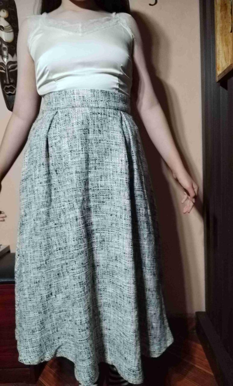 Vestido largo blanco y gris - miniatura 4