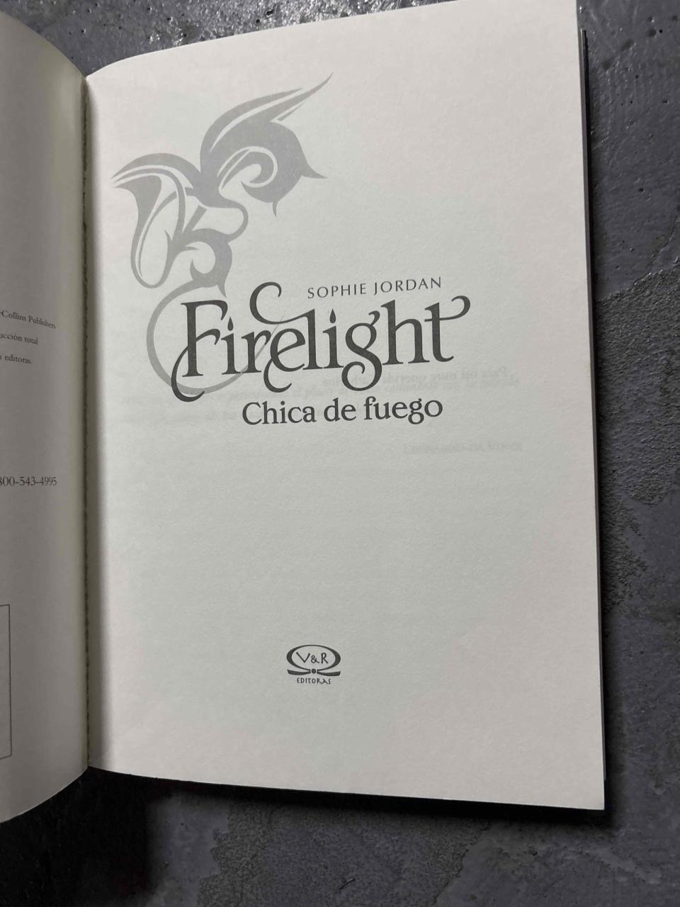 Libro 'Firelight: Chica de fuego' - miniatura 3