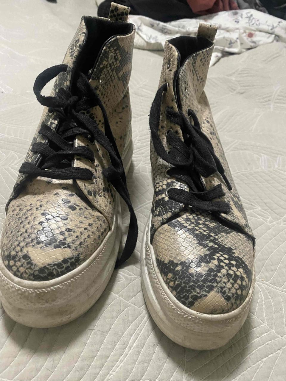 Botines con estampado de pitón - miniatura 2