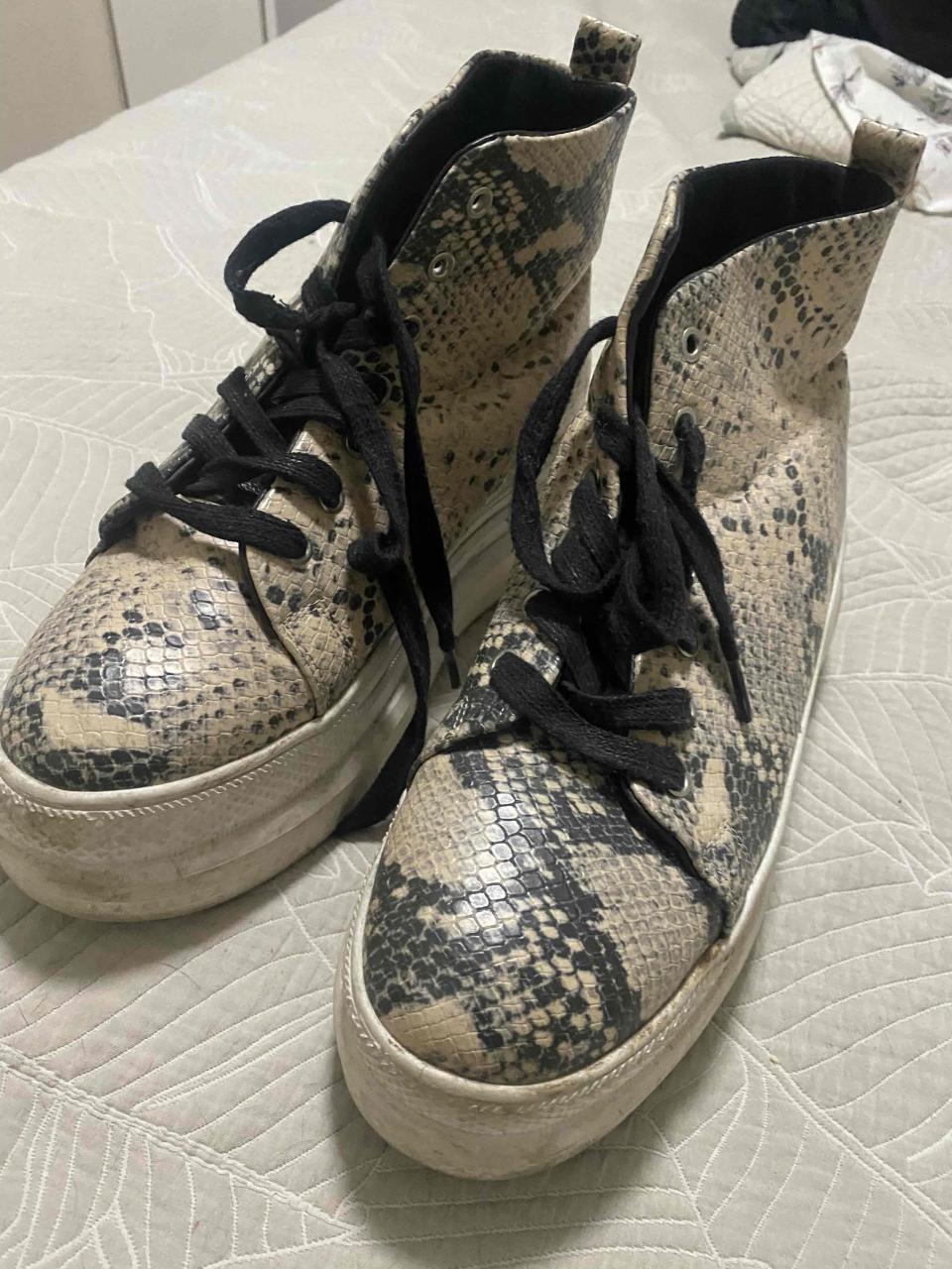 Botines con estampado de pitón - miniatura 4