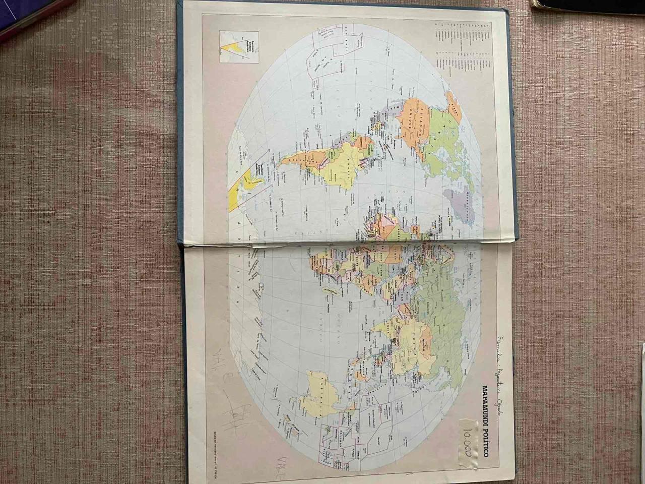 Atlas Geográfico Universal y de Chile - miniatura 2