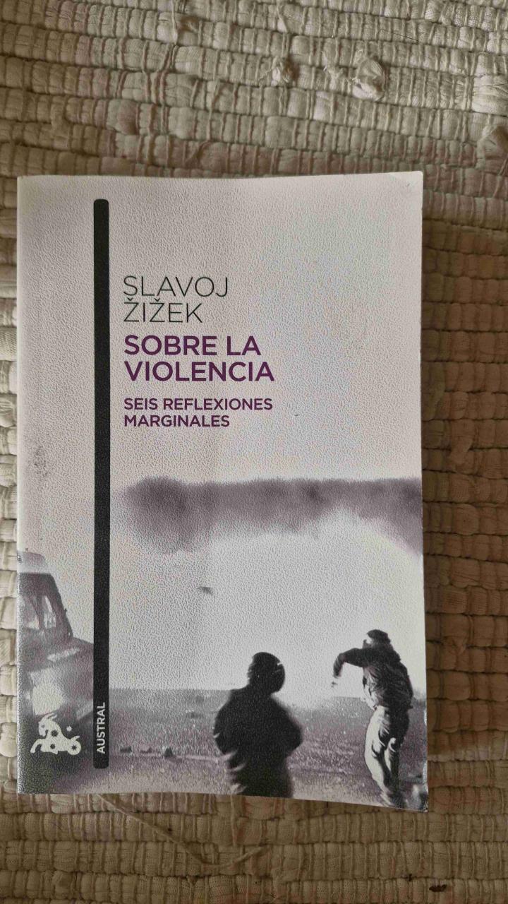 Libro 'Sobre la violencia' Slavoj Žižek - miniatura 1