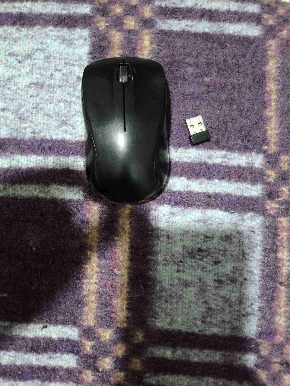 Mouse Inalámbrico USB - Práctico y Liviano