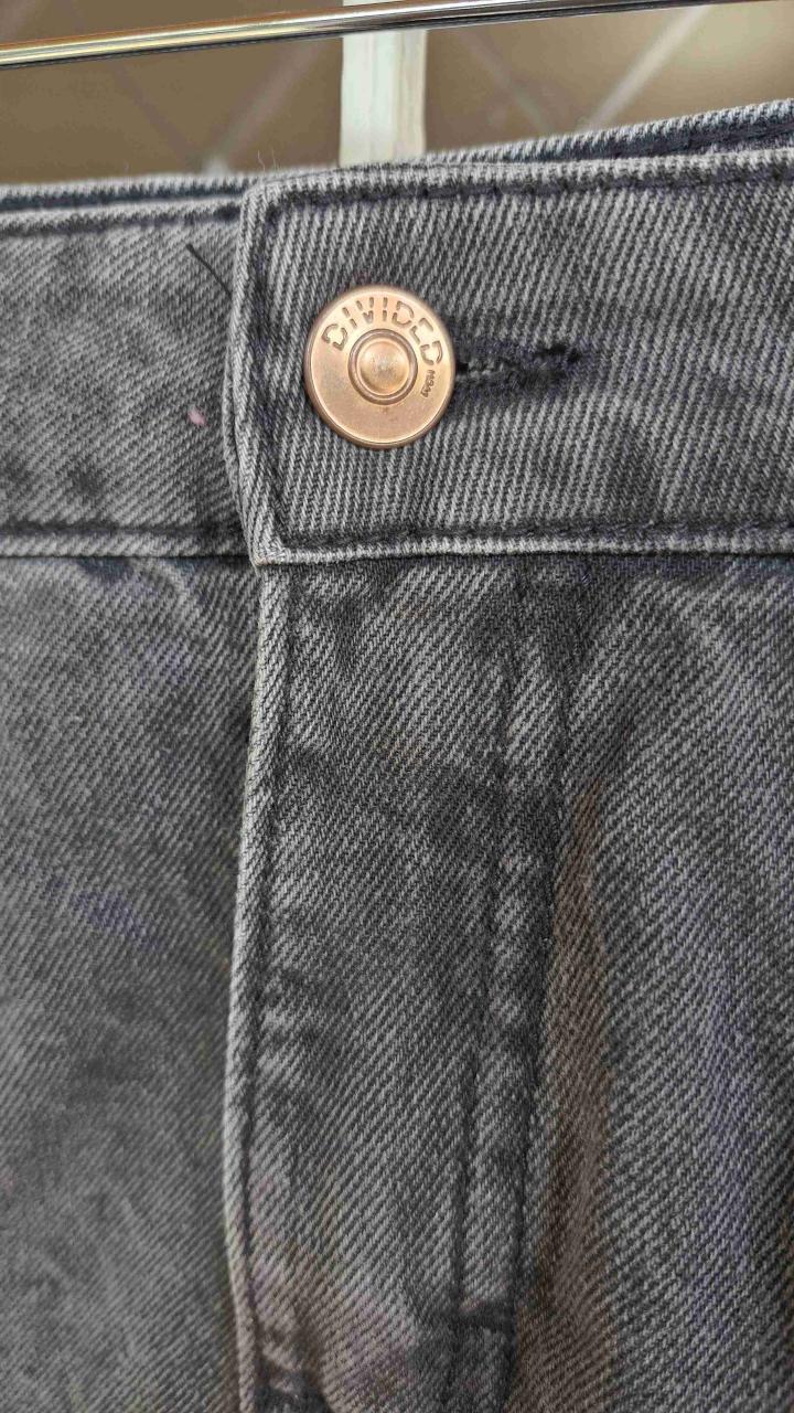 Falda denim negra desgastada HyM - miniatura 2