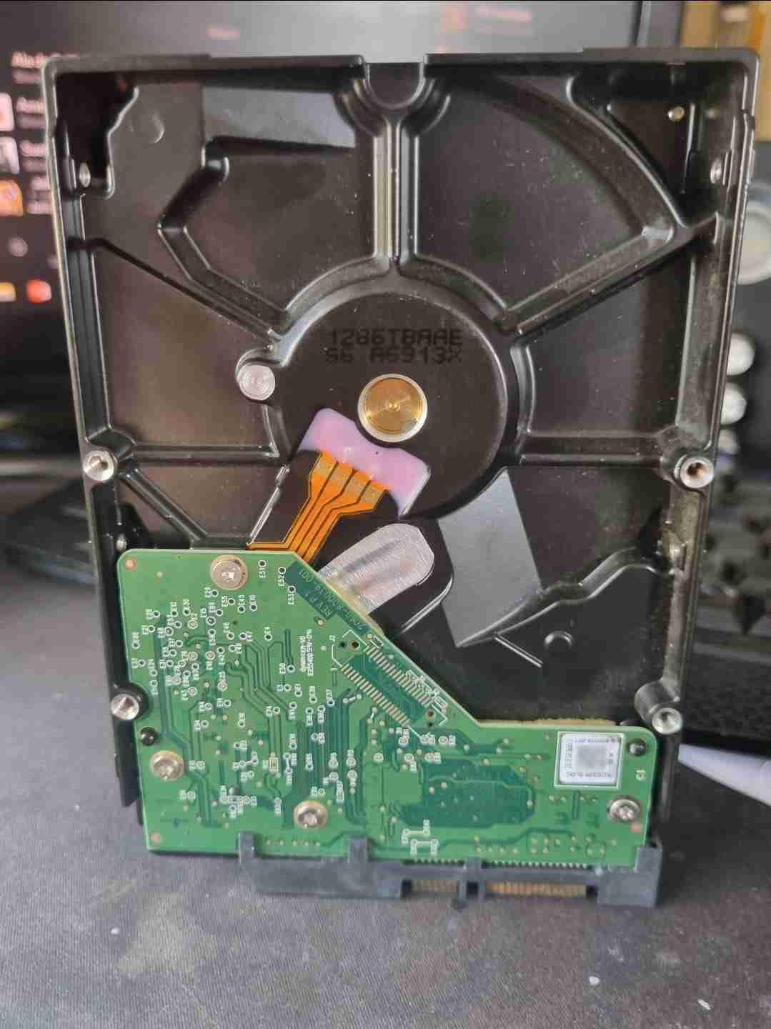 Disco Duro Interno WD 1TB - miniatura 2