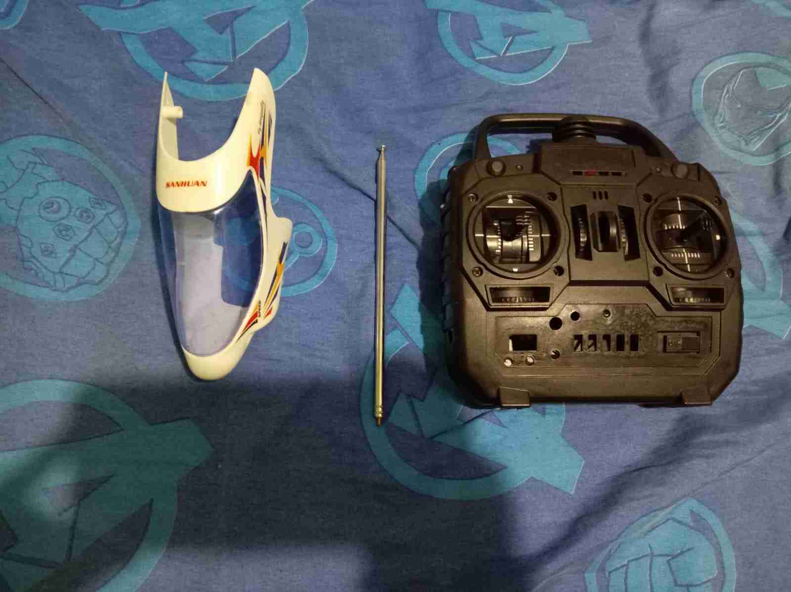 Helicóptero a control remoto con accesorios - miniatura 5