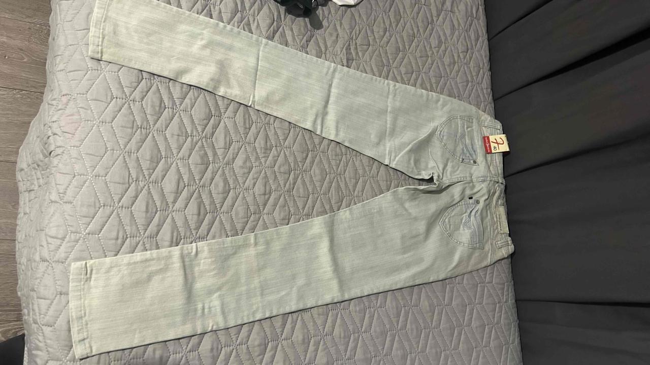 Jeans pitillo gris claro - miniatura 2
