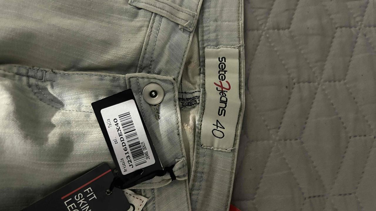 Jeans pitillo gris claro - miniatura 4