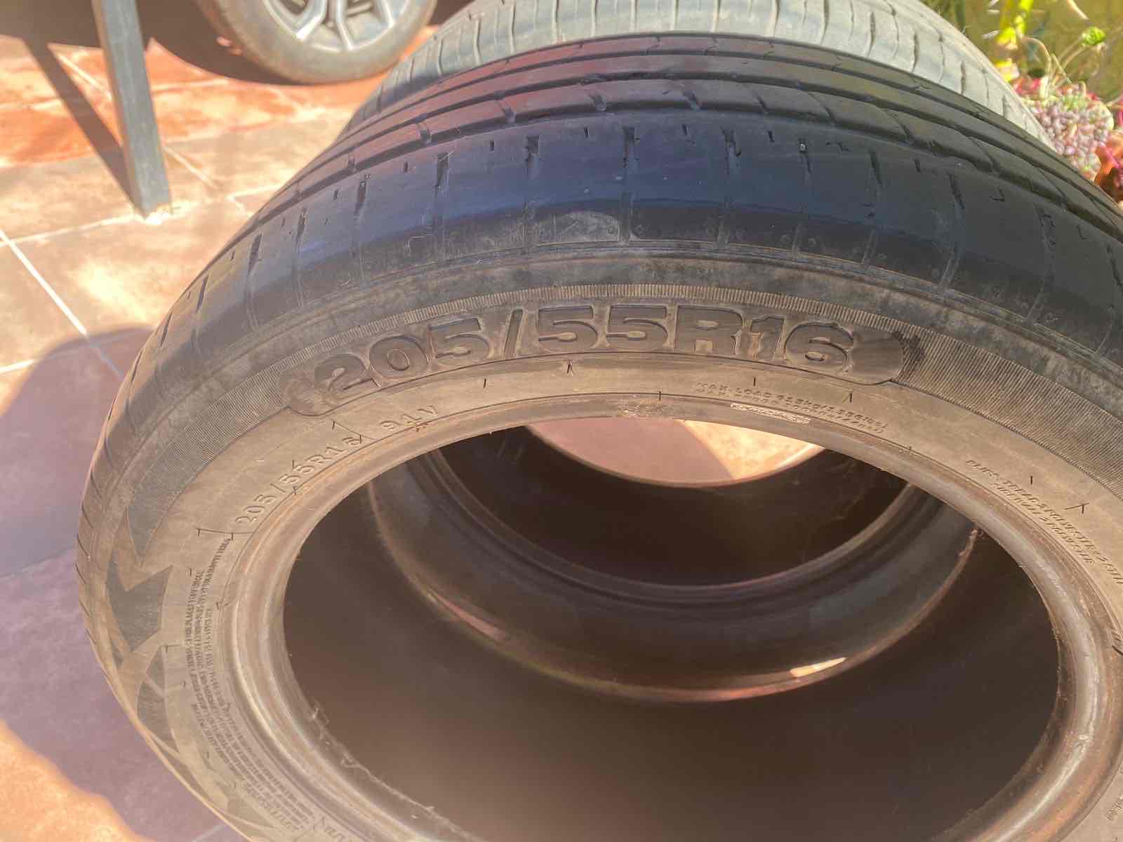 Neumáticos usados 205/55 R16 - miniatura 1