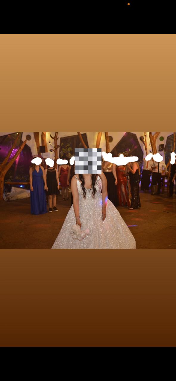 Vestido de novia brillante - miniatura 2