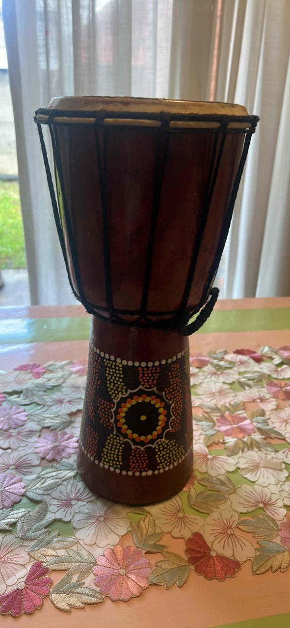 Djembe artesanal mediano - miniatura 1