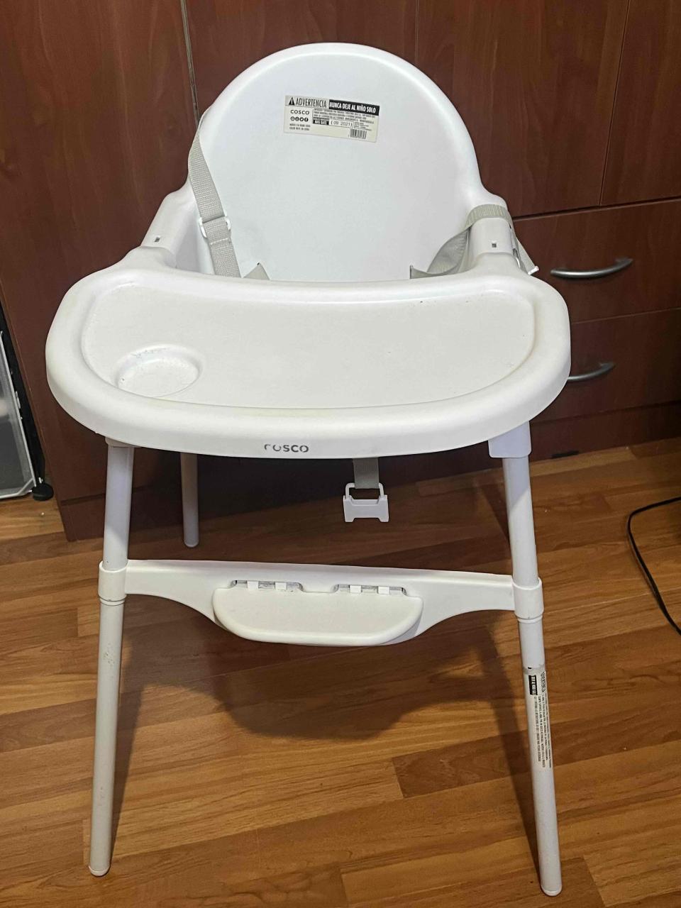 Silla alta para bebé blanca