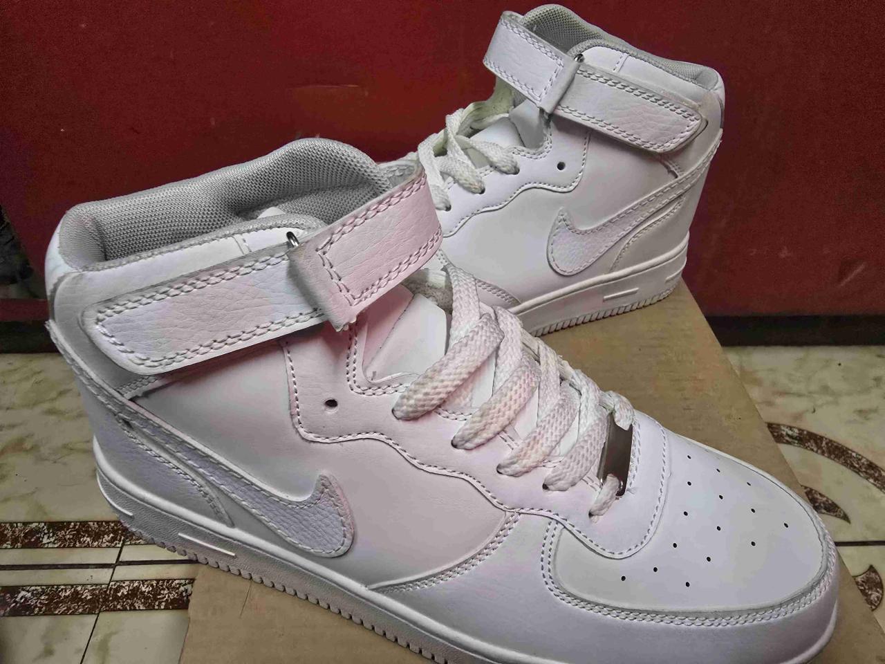 Zapatillas deportivas blancas Nike Air - miniatura 2