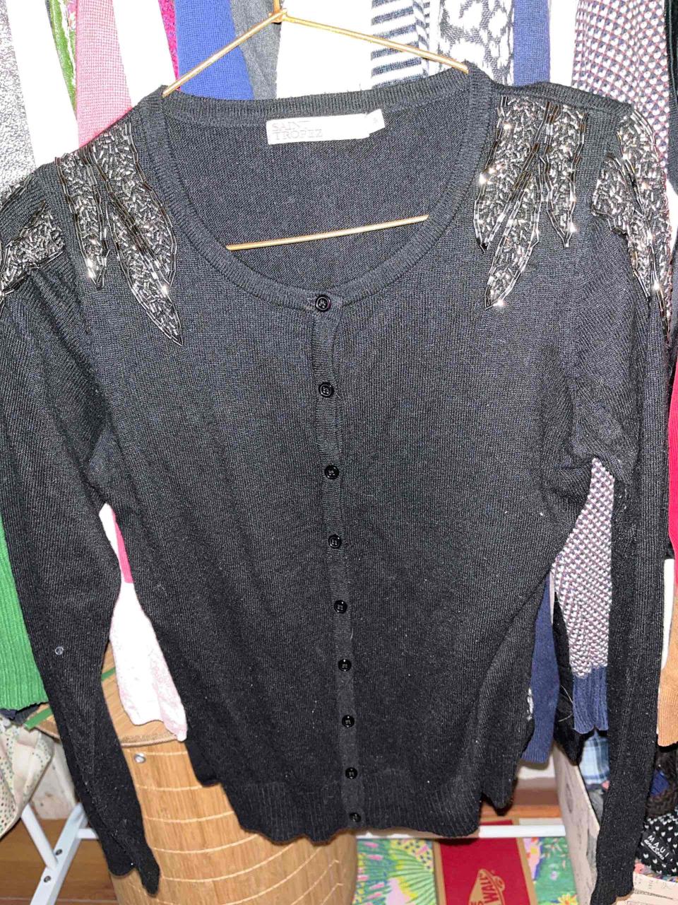 Sweater y chalecos S y M - miniatura 1