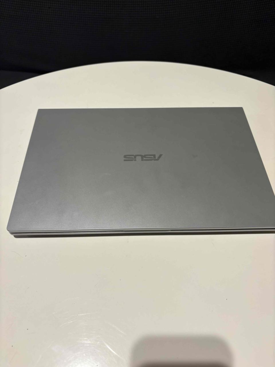 Laptop ASUS x415 - miniatura 1