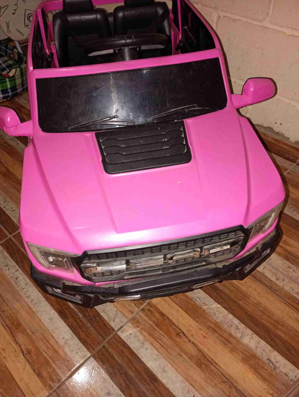 Auto eléctrico infantil rosa - miniatura 5