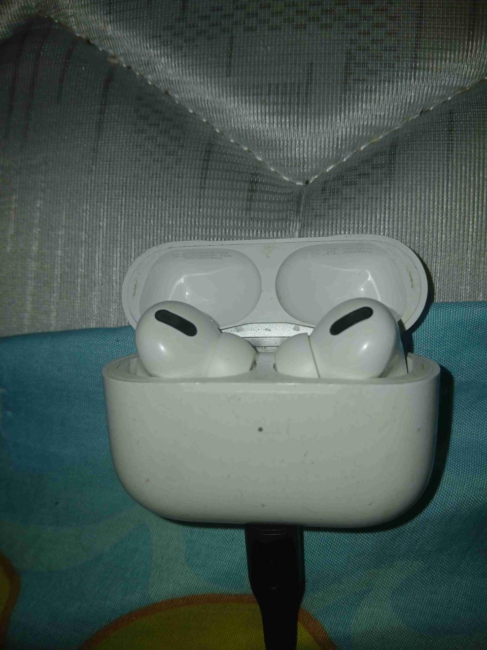 Airpods pro 1 originales - miniatura 2