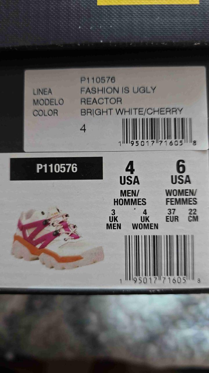 Zapatillas beige con detalles rosas - miniatura 5