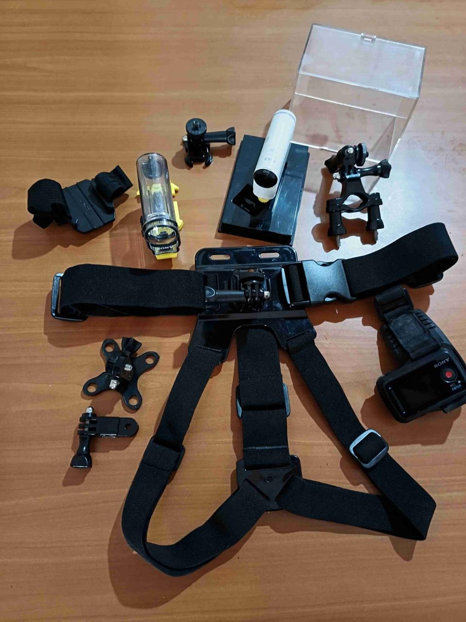 Sony Action Cam AS100V with Waterproof - miniatura 2