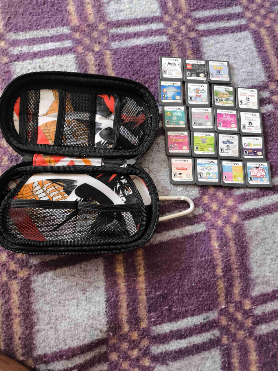 Pack 19 Juegos Nintendo DS + Estuche de Transporte - miniatura 1
