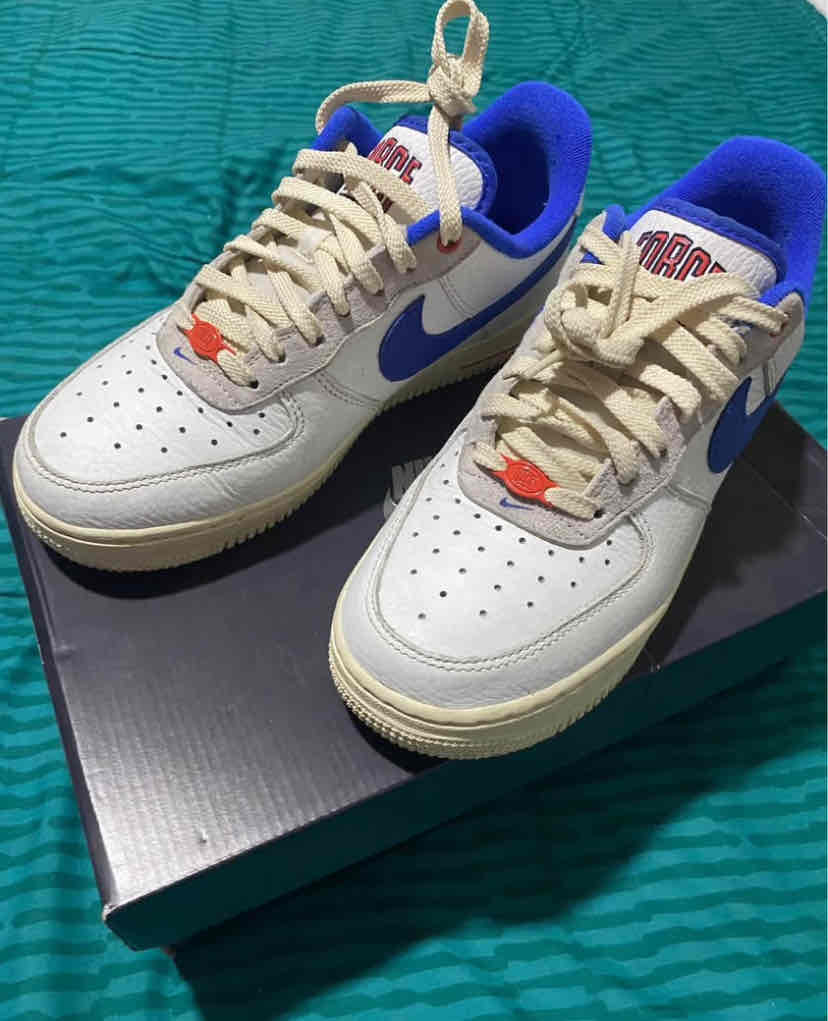 Zapatillas nike n37 blancas y azules - miniatura 2
