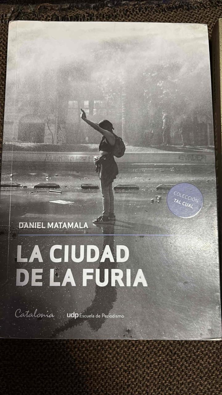 Set de libros "La ciudad de la furia" y "Contra el punitivismo" - miniatura 2