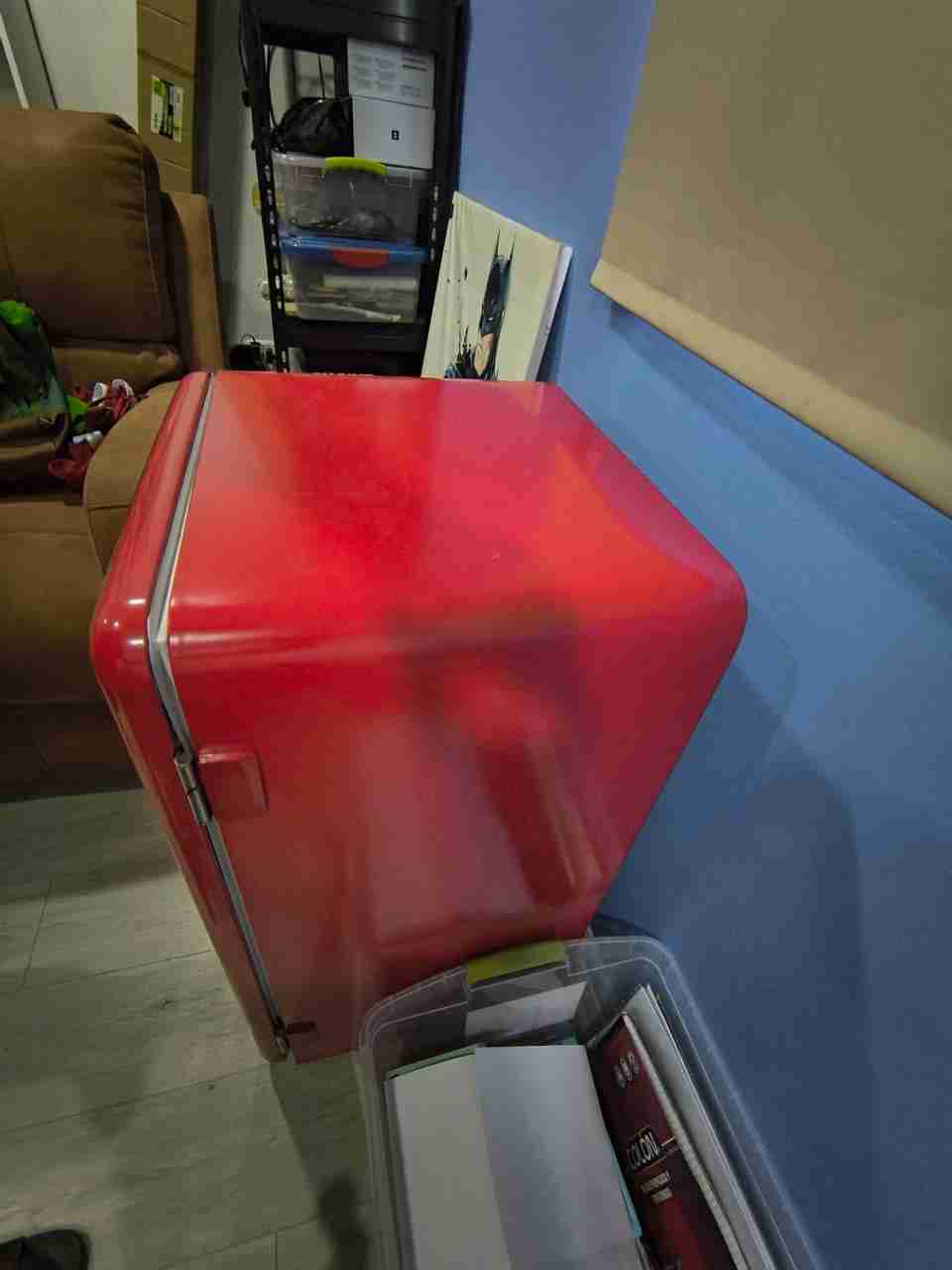 Mini refrigerador rojo Midea - miniatura 3